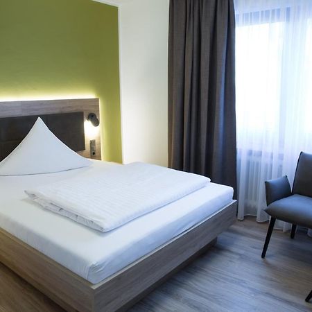 Gaestehaus Hotel Wilms ケルン エクステリア 写真