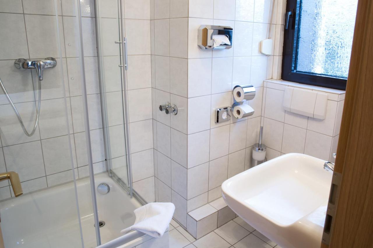 Gaestehaus Hotel Wilms ケルン エクステリア 写真