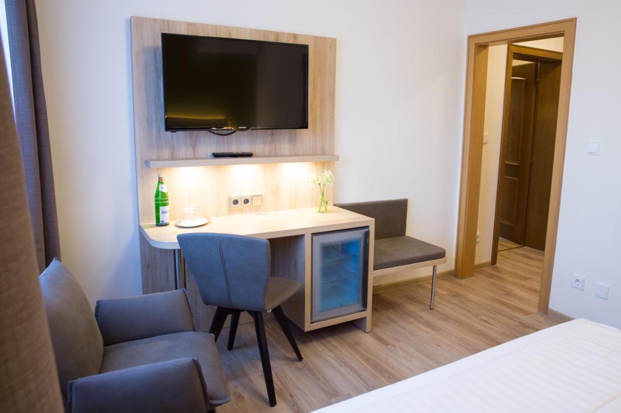 Gaestehaus Hotel Wilms ケルン エクステリア 写真