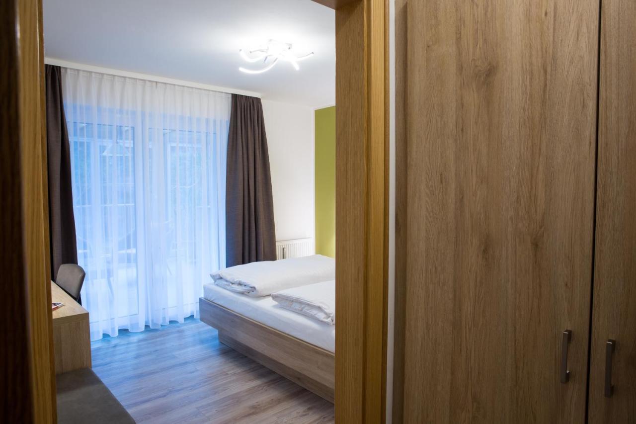 Gaestehaus Hotel Wilms ケルン エクステリア 写真