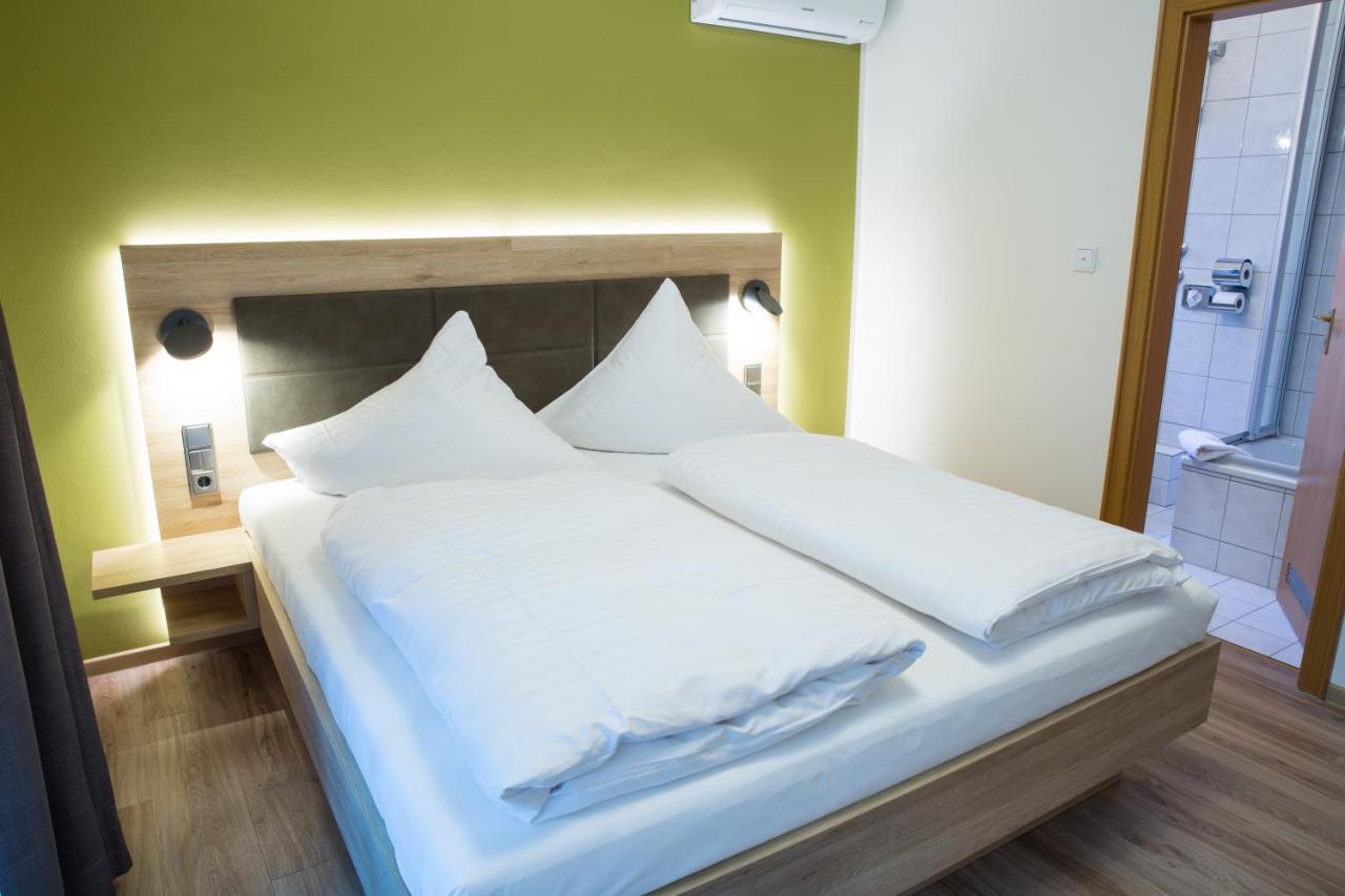 Gaestehaus Hotel Wilms ケルン エクステリア 写真