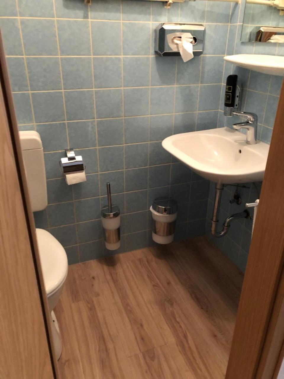 Gaestehaus Hotel Wilms ケルン エクステリア 写真