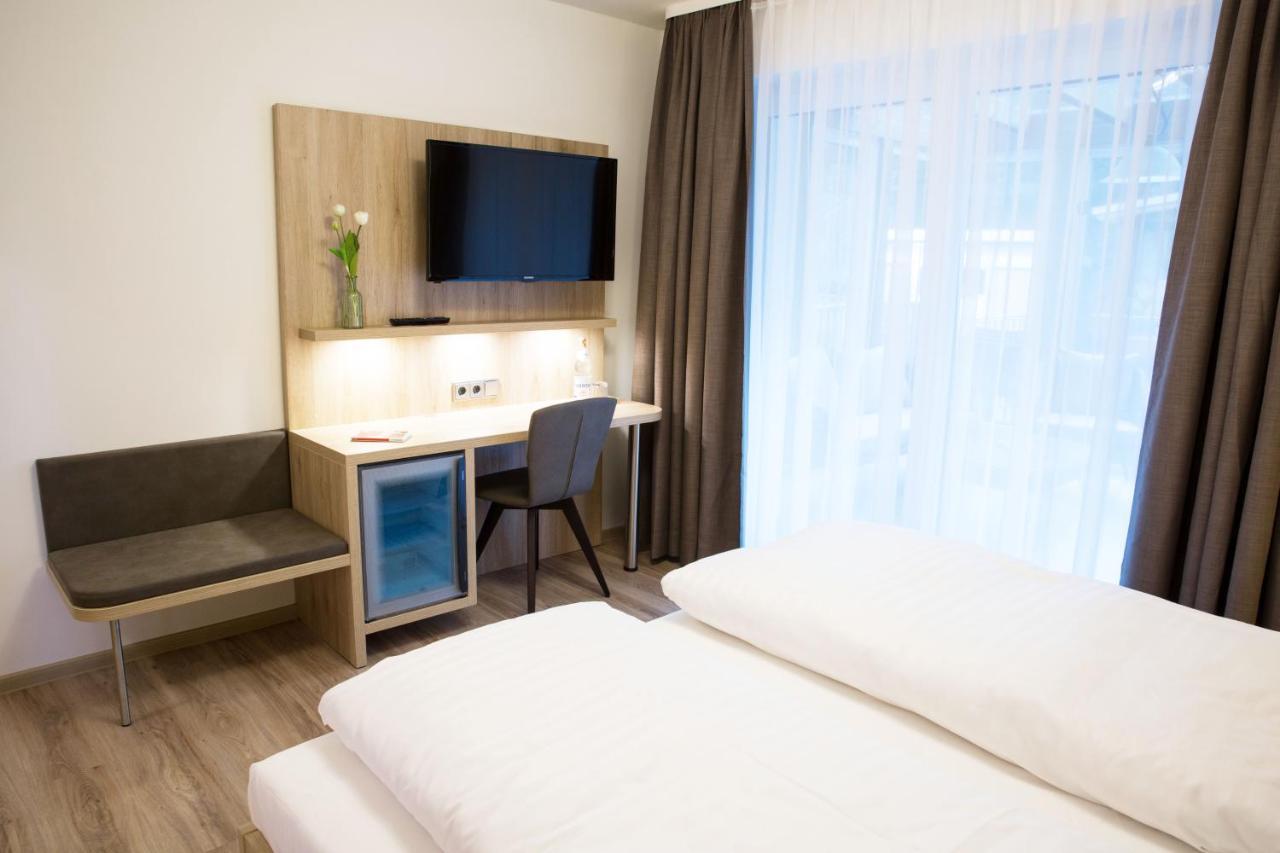 Gaestehaus Hotel Wilms ケルン エクステリア 写真